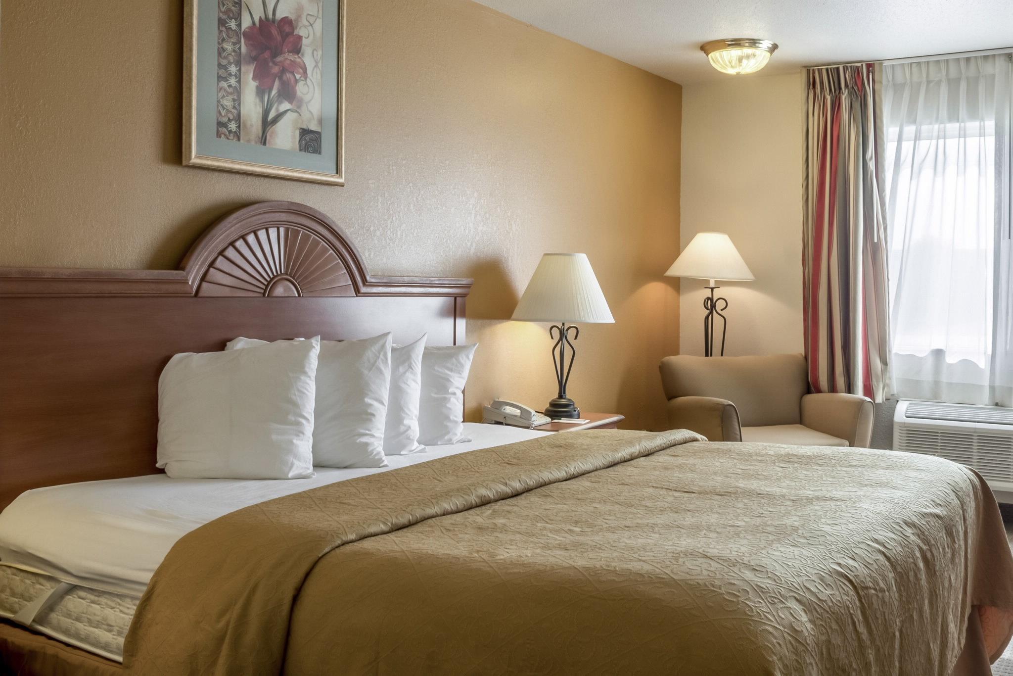 Quality Inn Huron Екстер'єр фото