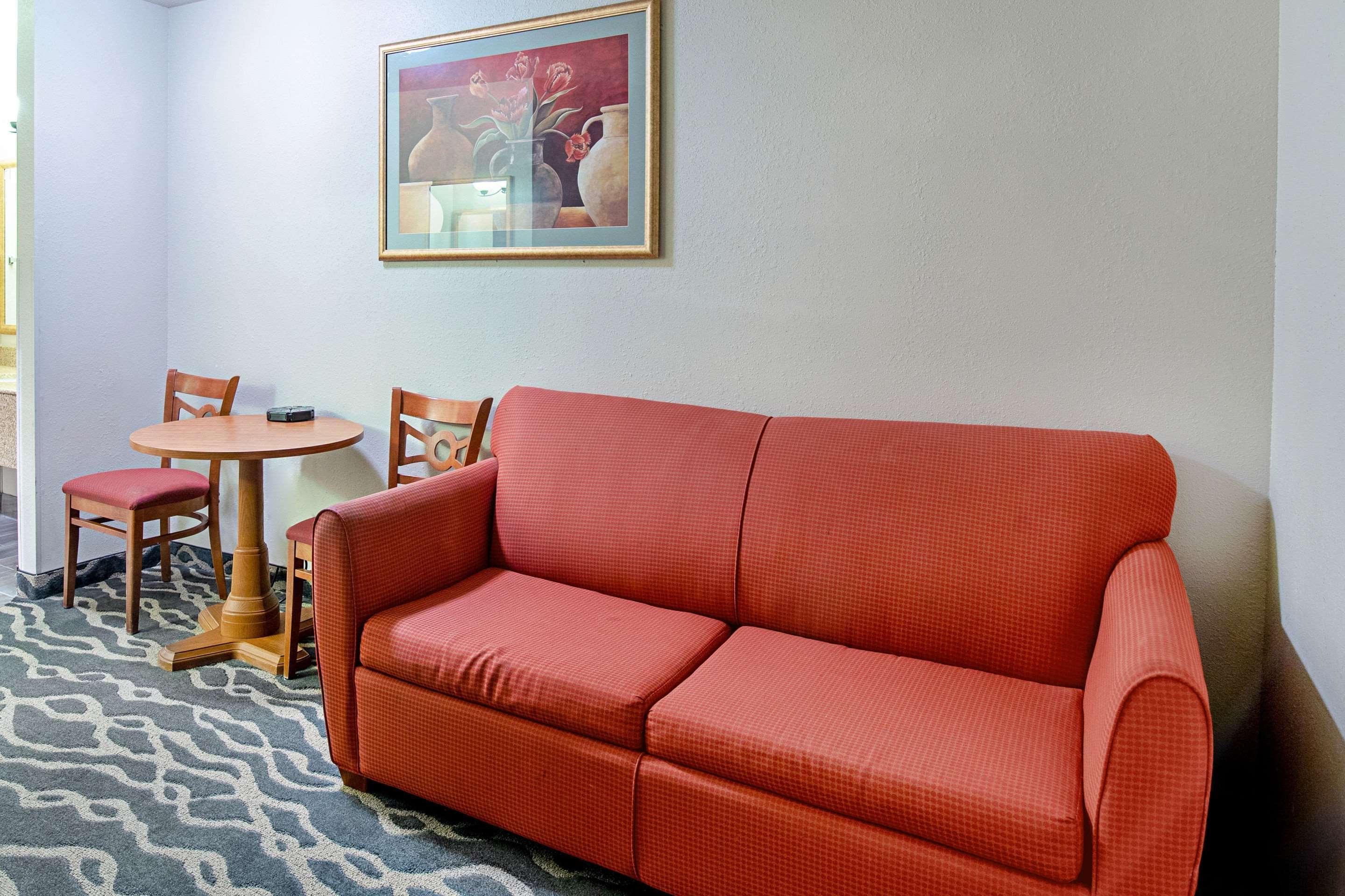 Quality Inn Huron Екстер'єр фото