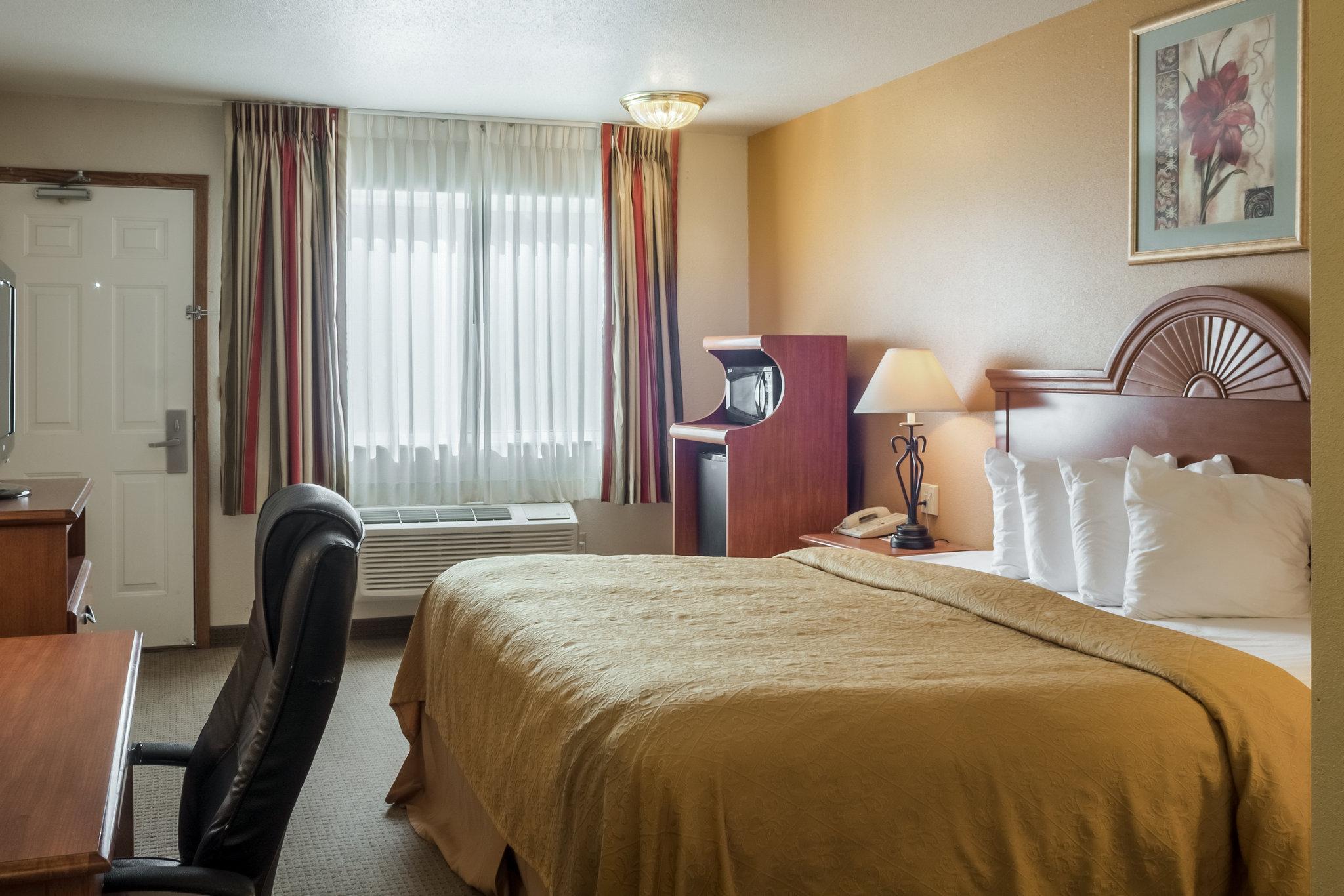 Quality Inn Huron Екстер'єр фото