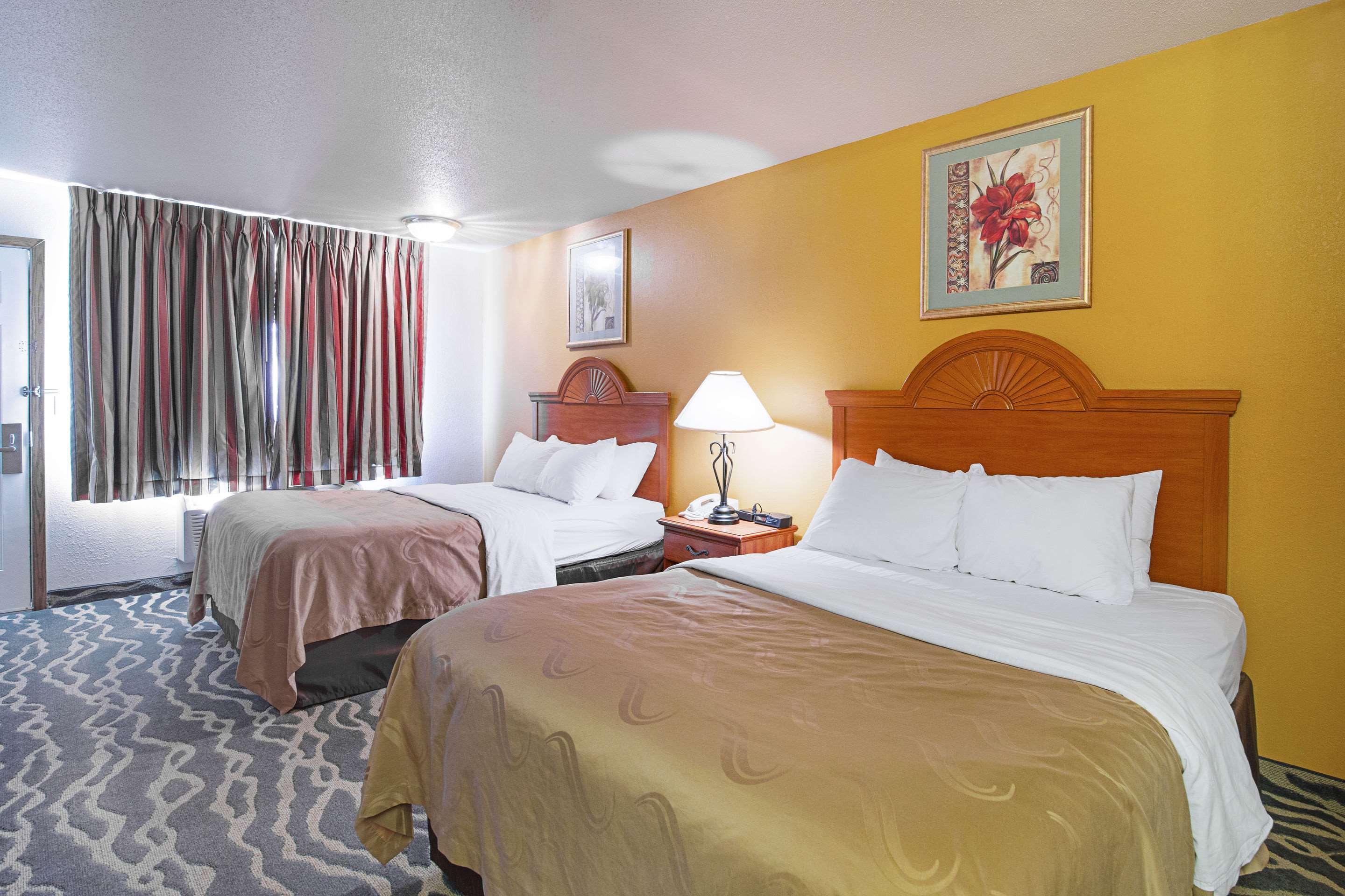 Quality Inn Huron Екстер'єр фото