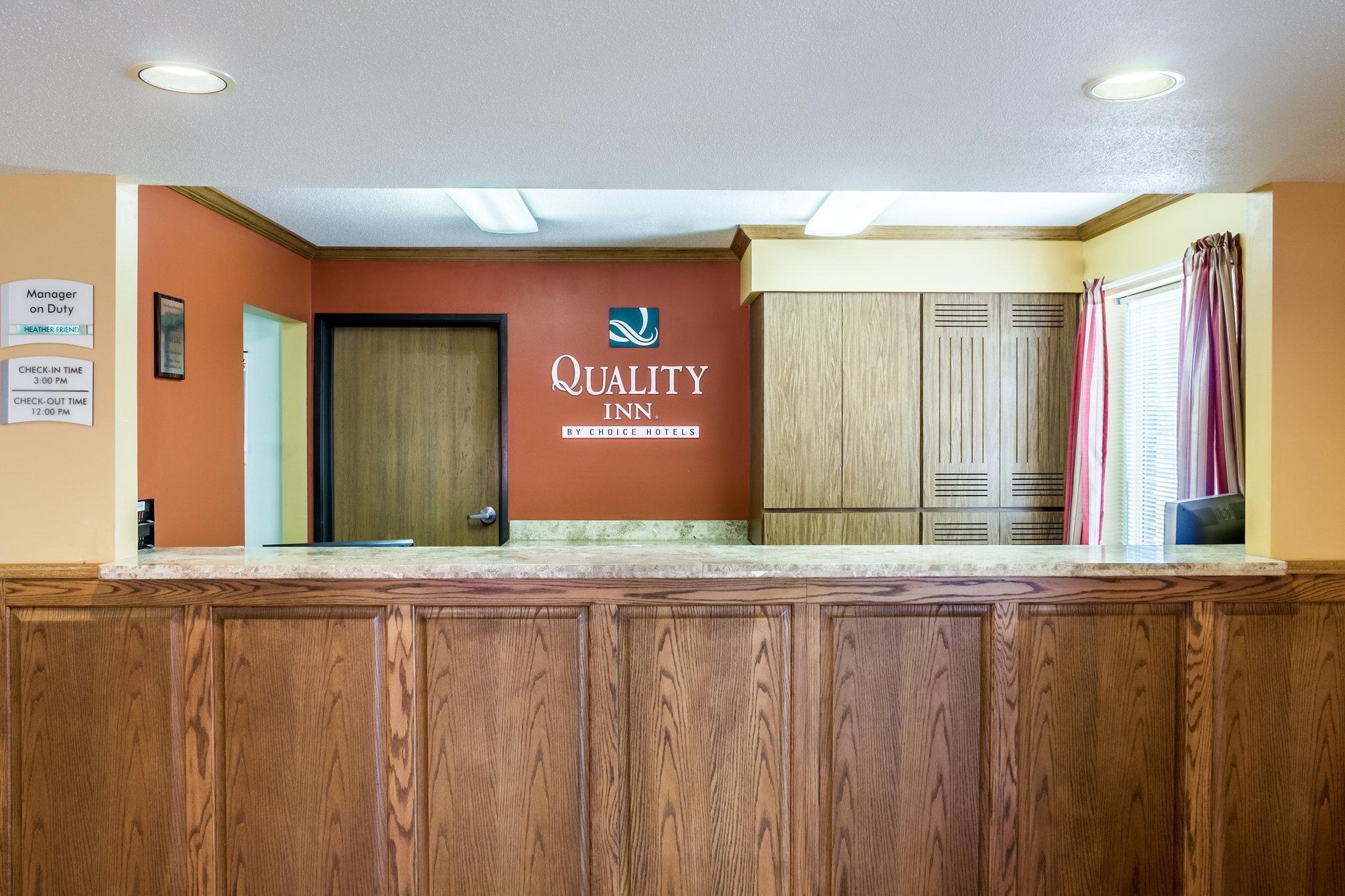 Quality Inn Huron Екстер'єр фото