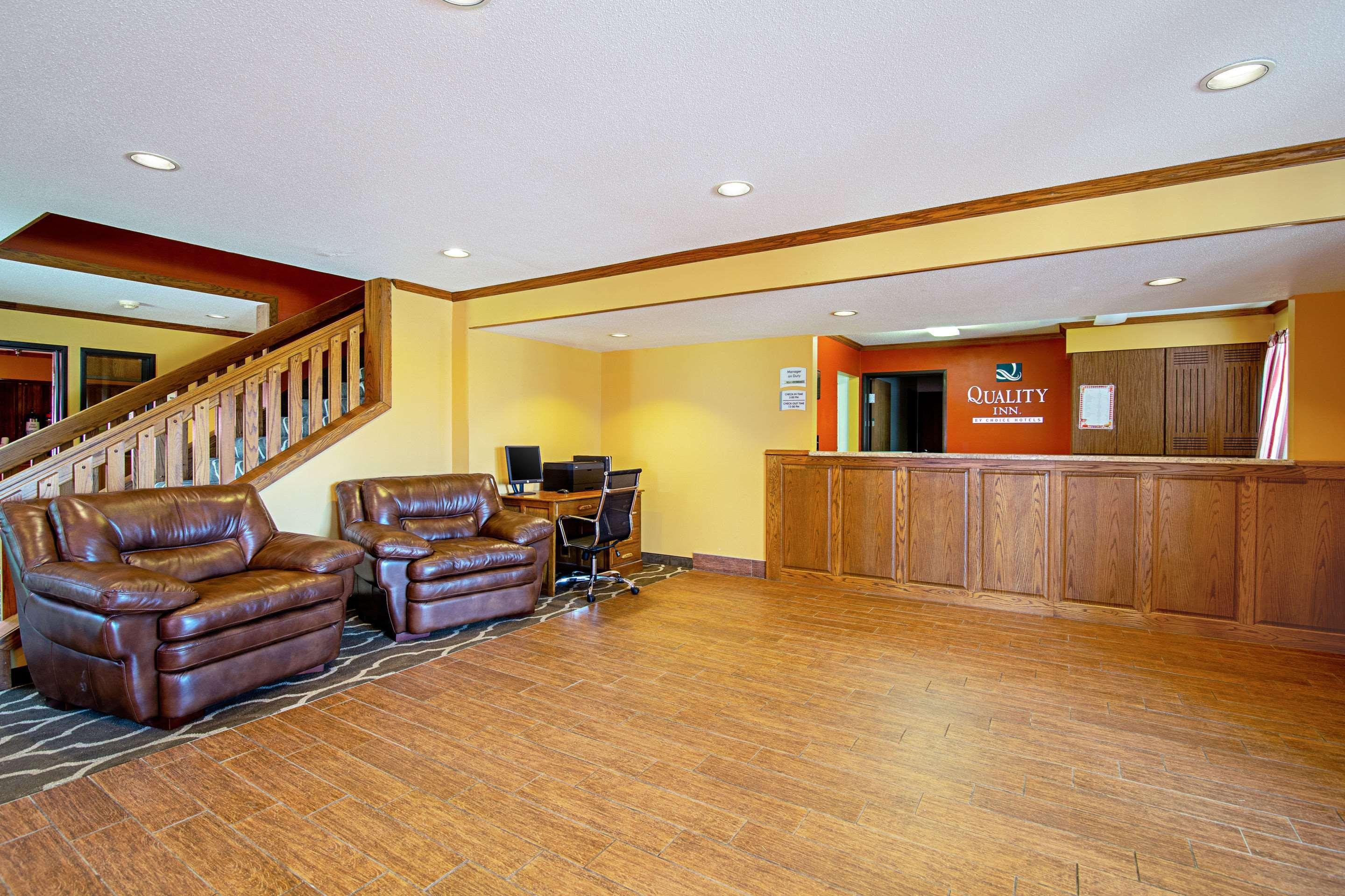 Quality Inn Huron Екстер'єр фото